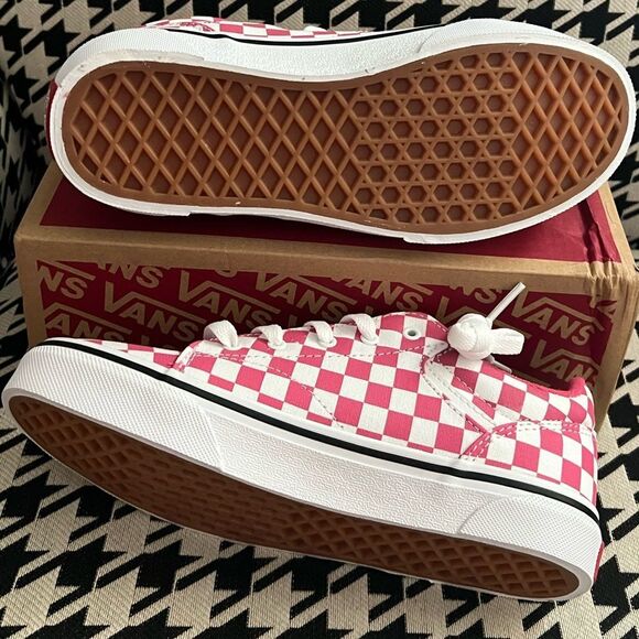 Vans Girls' Seldan Low Top Sneakers- Size 5 - Picture 4 of 7